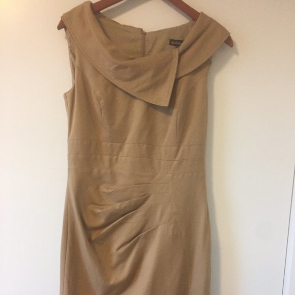 Le Chateau fitted dress in light brown ( Tan) color : size M. - Picture 12 of 12